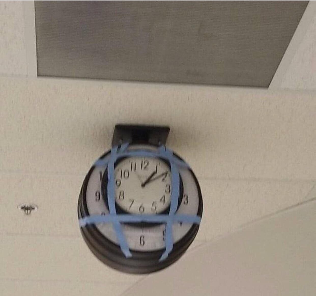 clock fixed